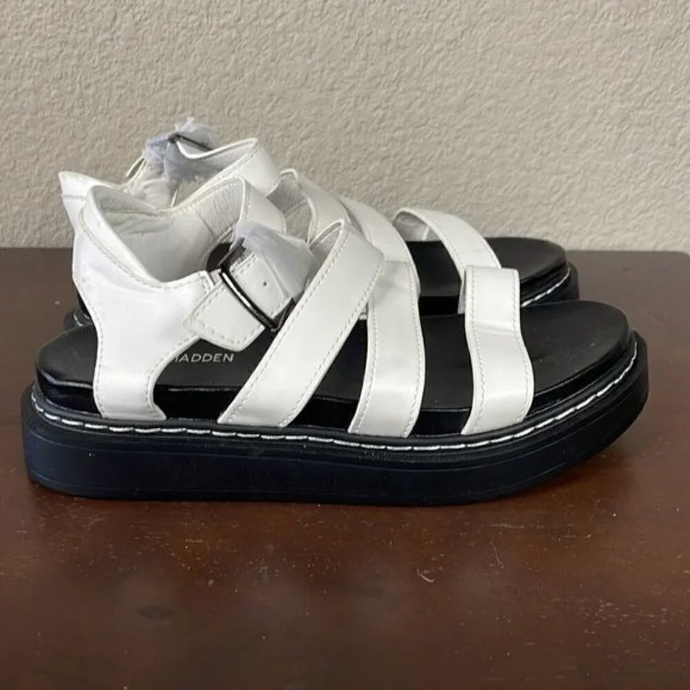 New Steve Madden Jcanddy Strappy White Sandal Spring Summer Sz Girls 3